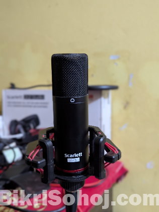 Microphone Studio Condenser Focusrite 3rd gen Studio